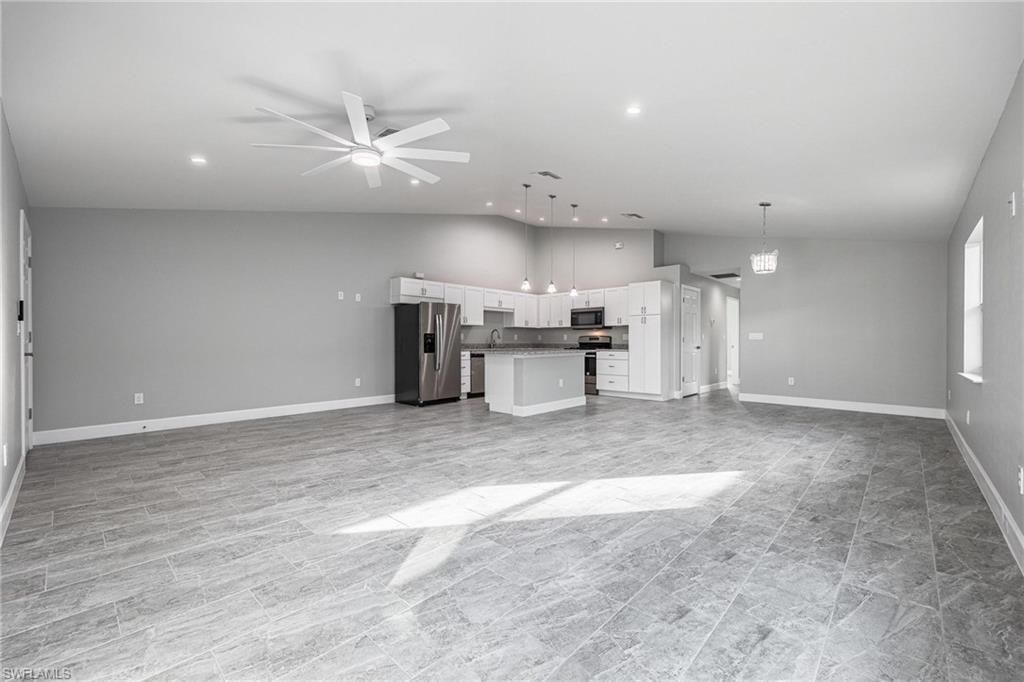 184 Village Cir, Labelle, FL 33935 Photo