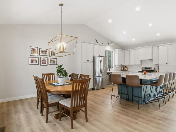 9953 Starlight Drive, Woodbury, MN 55125
