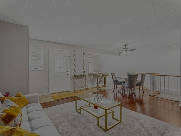 8582 134th Street W, Apple Valley, MN 55124