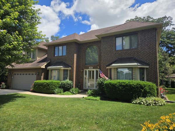 156 Elizabeth Court, Wood Dale, IL 60191