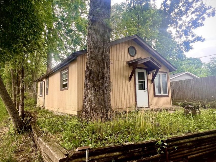 Main Photo