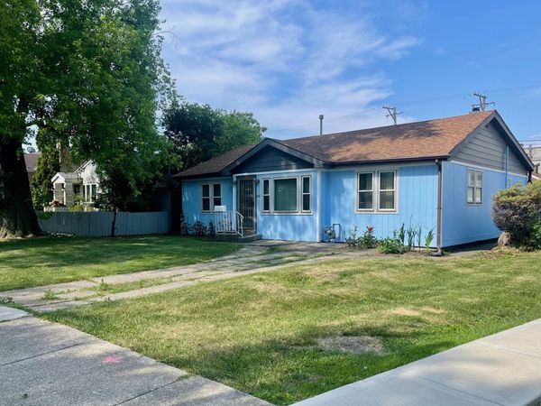 4930 S Luna Avenue , Chicago, IL 60638