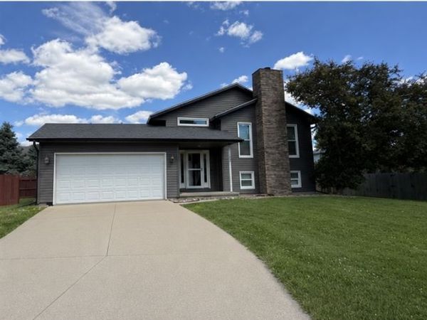 1622 Bensington Court , Normal, IL 61761