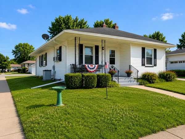 357 E Florence Street , Oglesby, IL 61348