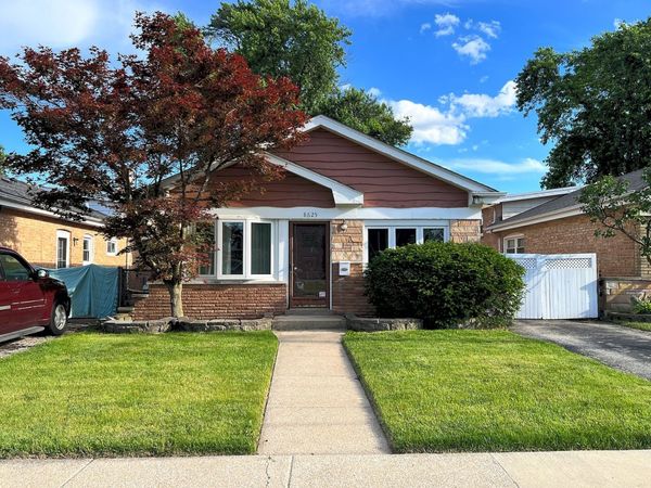 8625 43rd Street , Lyons, IL 60534