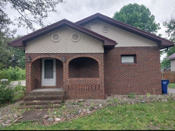 314 E 8th Street , West Frankfort, IL 62896