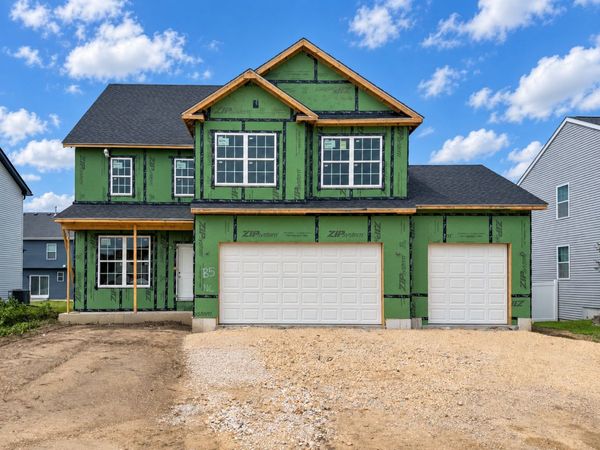 89 W Paw Paw Avenue, Cortland, IL 60112