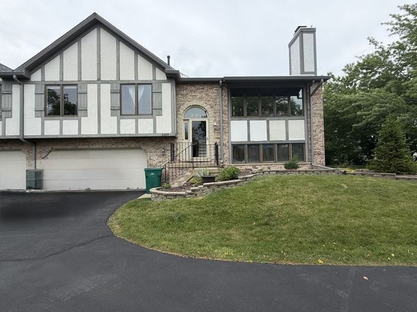 2304 Olde Mill Road , Plainfield, IL 60586
