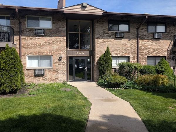 806 E Old Willow Road , Unit 214, Prospect Heights, IL 60070