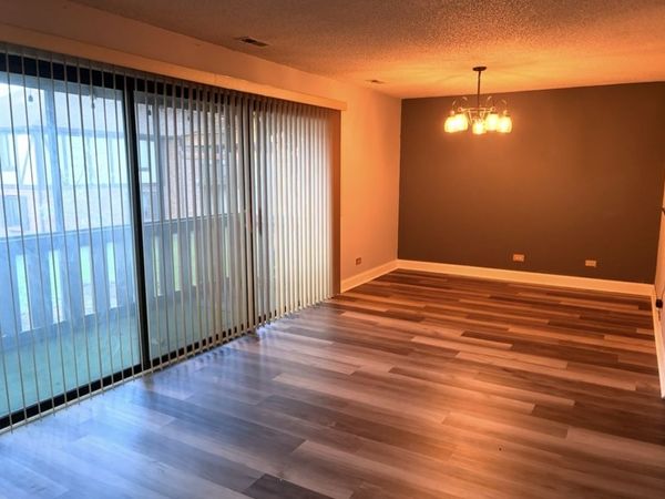 8248 Juniper Court , Unit 27D, Palos Hills, IL 60465