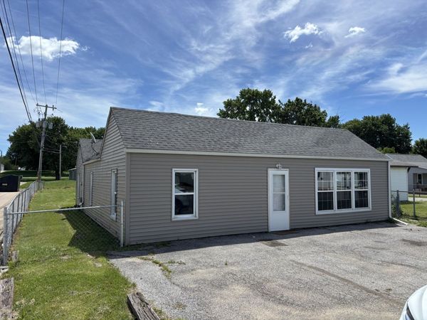 104 5th Street , Colona, IL 61241