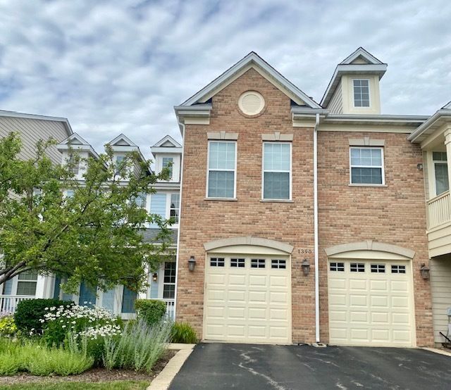 1390 Scarboro Road, Unit 1390, Schaumburg, IL 60193 Main Photo
