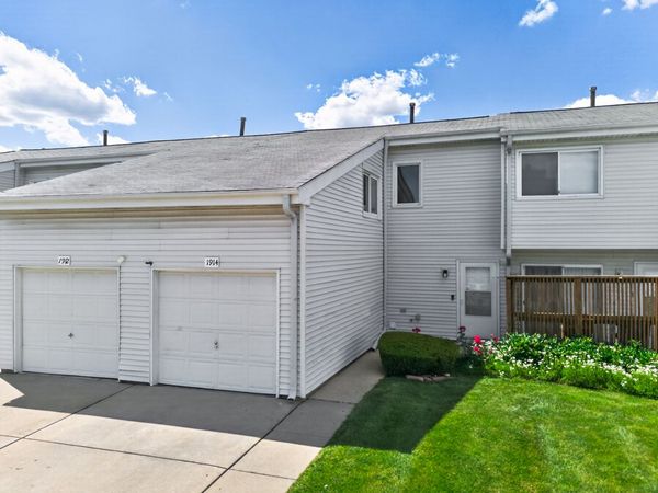 1914 N Alpine Drive , Glendale Heights, IL 60139
