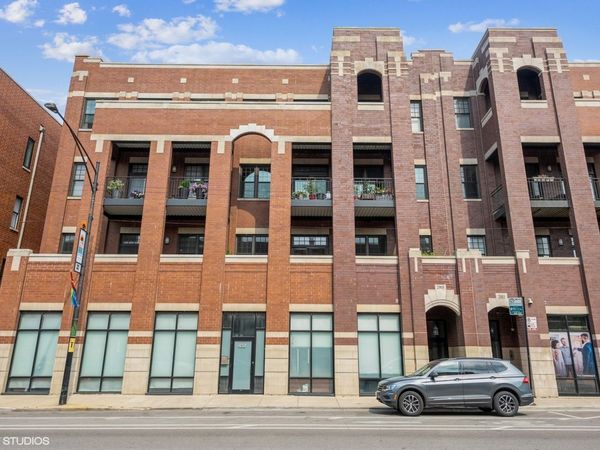 2905 N Halsted Street , Unit 302, Chicago, IL 60657