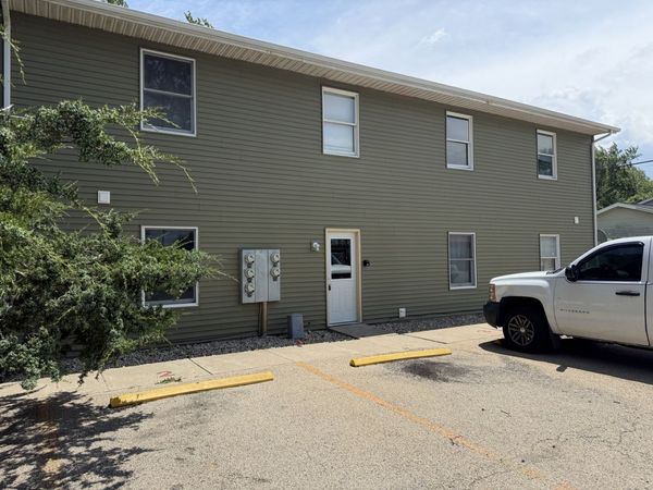 106 S. 3rd Avenue, Unit 2, Mendota, IL 61342