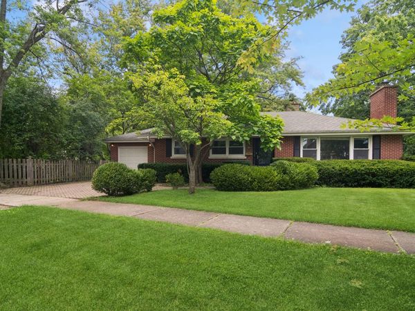 639 Melody Lane , Highland Park, IL 60035