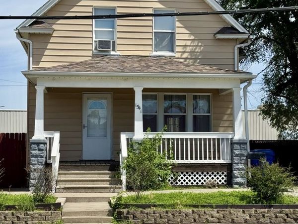 1541 24th Avenue , Moline, IL 61265