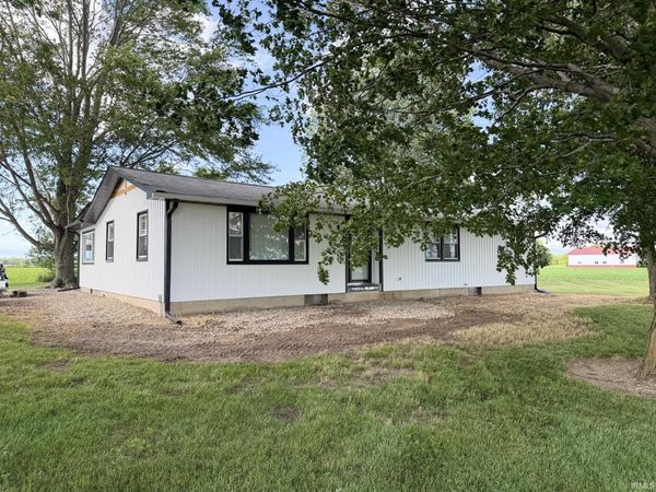 6740 E 700 N Road, Rochester, IN 46975