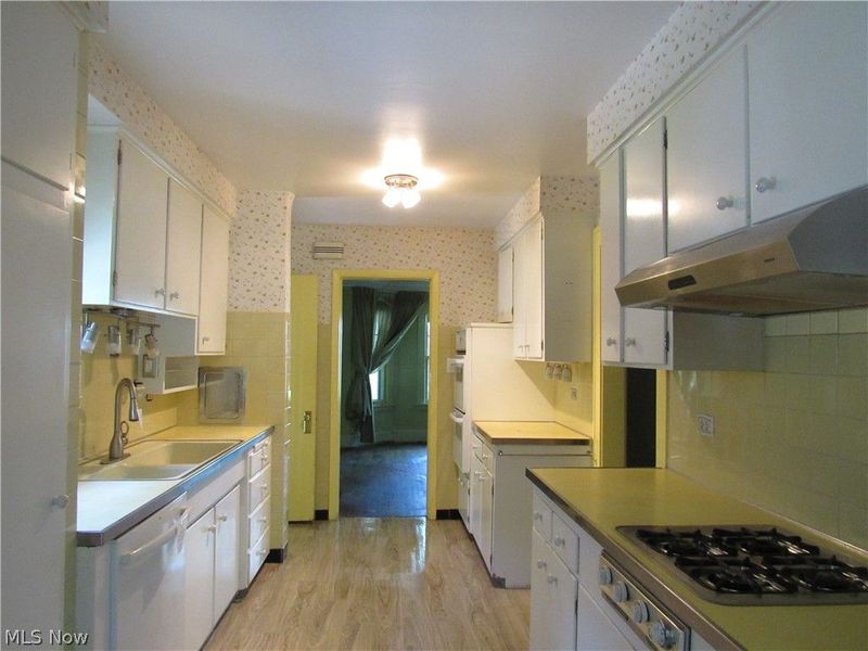 3256 Dellwood Road , Cleveland Heights, OH 44118 Photo 15
