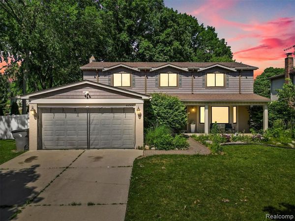 44364 Highgate Drive, Clinton Twp, MI 48038