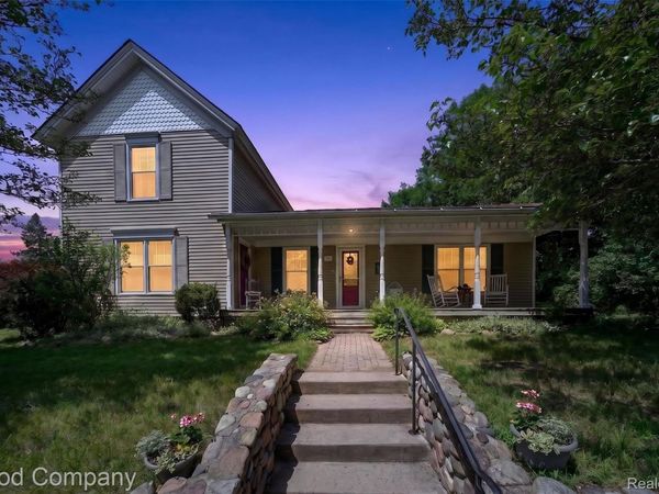 89 S Main Street, Clarkston, Mi 48346