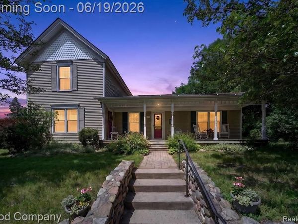 89 S Main Street, Clarkston, MI 48346