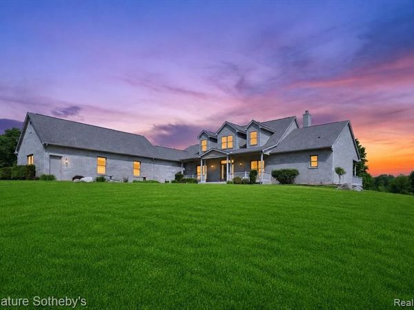 12700 Shaffer Road, Springfield Twp, MI 48350