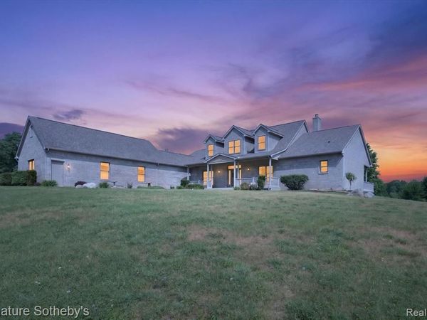 12700 Shaffer Road, Springfield Twp, MI 48350