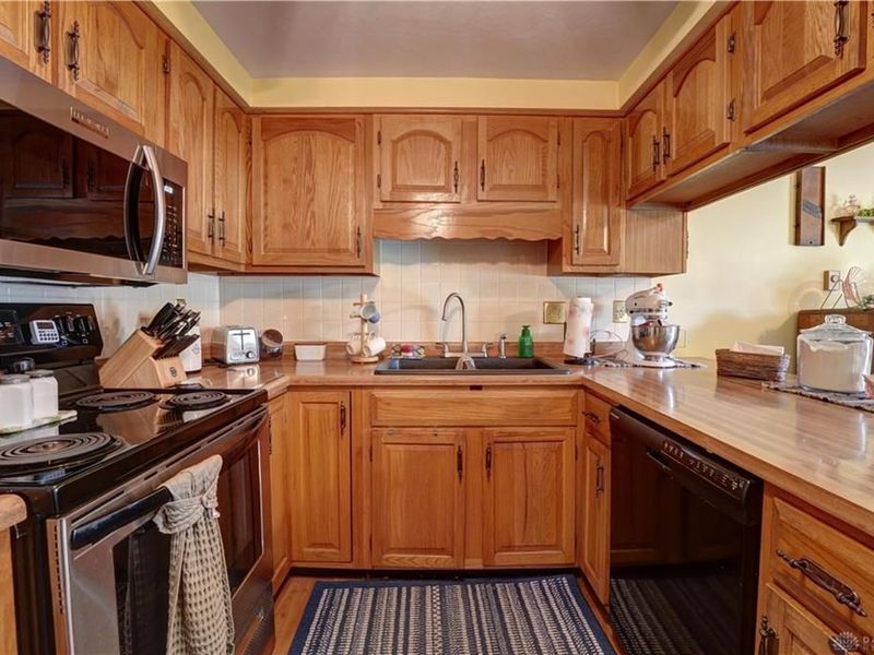 110 Fairfax Court, Greenville, OH 45331 Photo 17