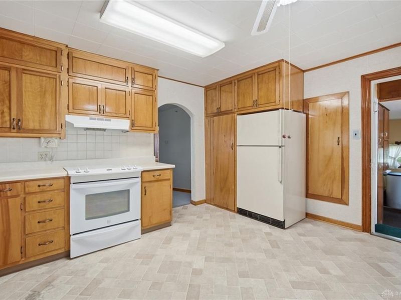 501 W Center Street, Farmersville, OH 45325 Photo 9