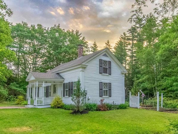 173 Tamworth Road, Tamworth, NH 03886