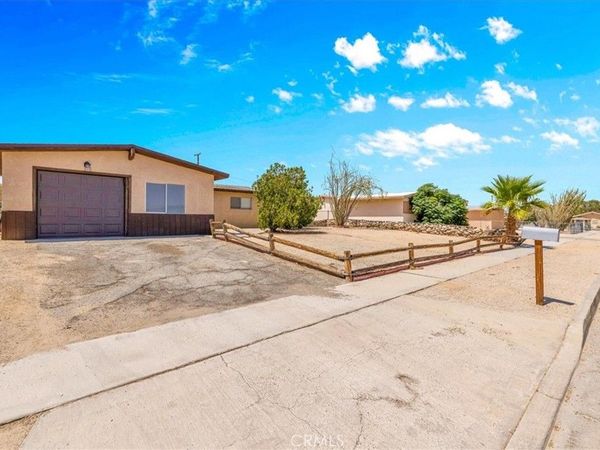 5930 Rose Ellen Avenue , 29 Palms, CA 92277