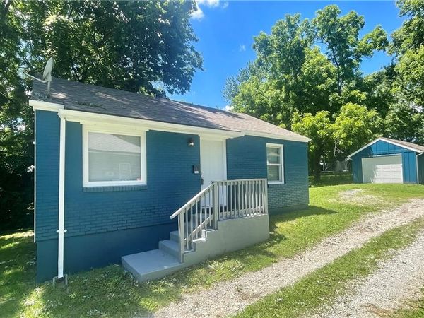 732 W Stone Street, Independence, MO 64050