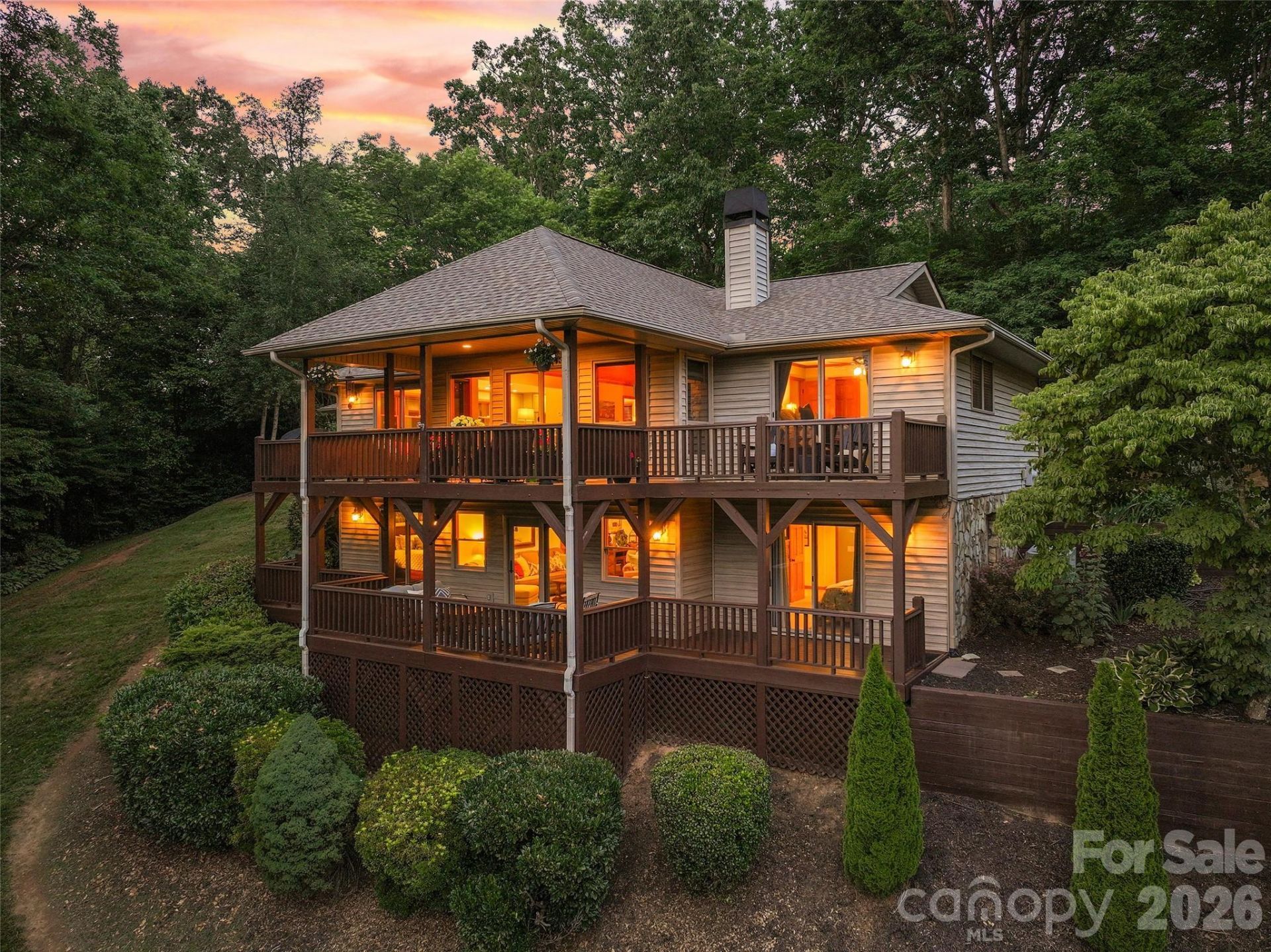 359 Saddlebrook Lane, Clyde, NC 28721 Main Photo