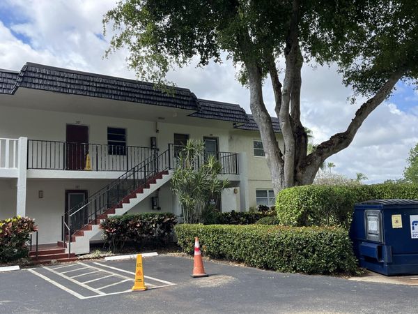 23 Abbey Lane, Unit 208, Delray Beach, FL 33446