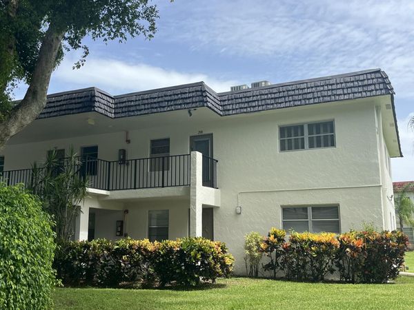 23 Abbey Lane, Unit 208, Delray Beach, FL 33446