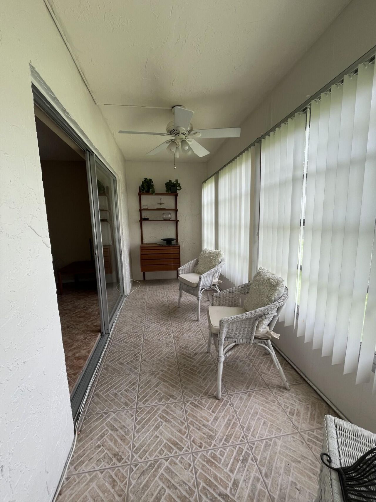 23 Abbey Lane, Unit 208, Delray Beach, FL 33446 Photo