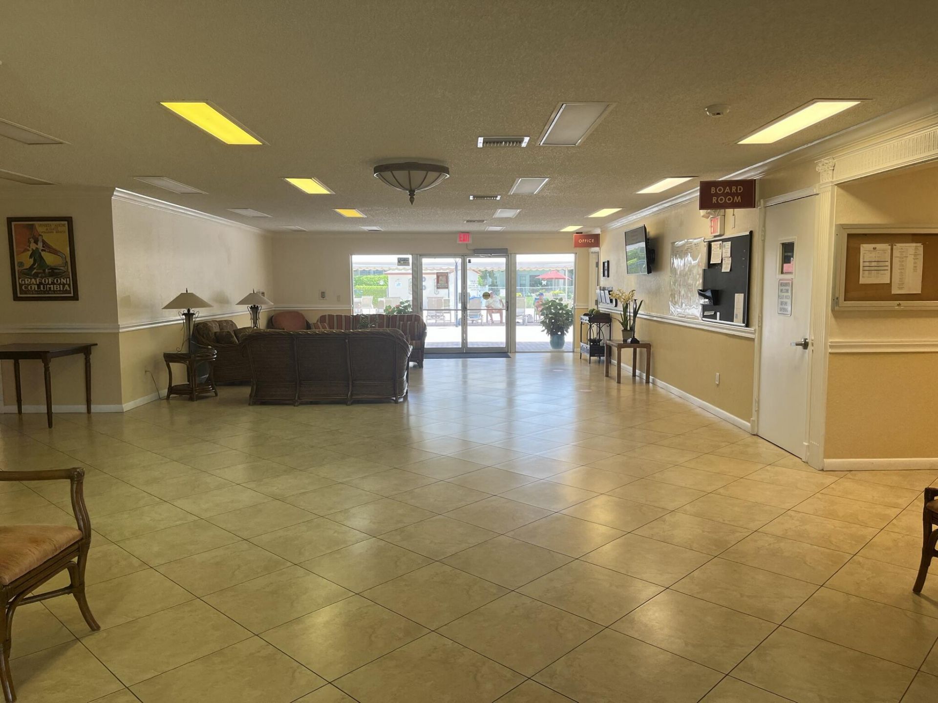 23 Abbey Lane, Unit 208, Delray Beach, FL 33446 Photo