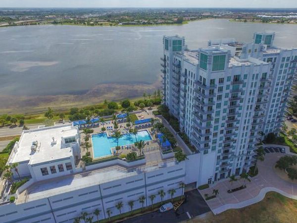 300 S Australian Avenue, Unit 207, West Palm Beach, FL 33401