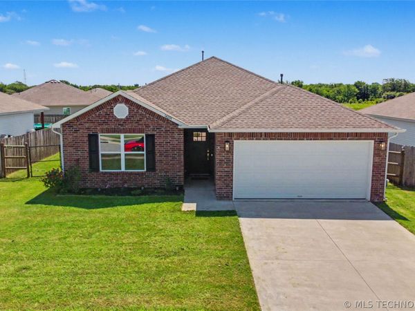 14209 N 75th East Avenue , Collinsville, OK 74021