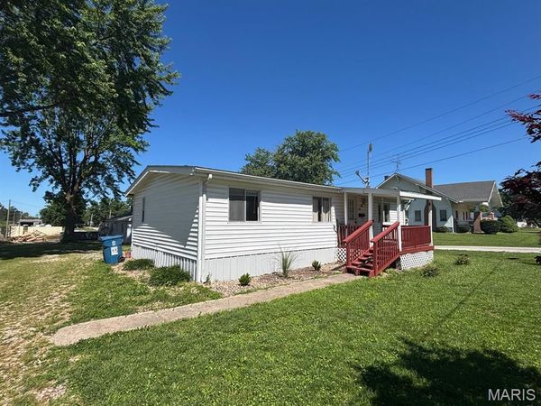 206 Washington Street , Shelbyville, MO 63469