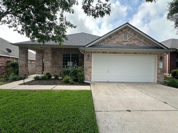 1700 Stonehaven LN, Round Rock, TX 78665