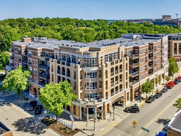 1802 Monroe Street, Unit 401-02, Madison, WI 53711