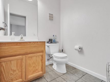 4040 Vittoria Ln, Sacramento, CA 95834 Photo