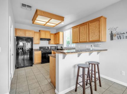 4040 Vittoria Ln, Sacramento, CA 95834 Photo