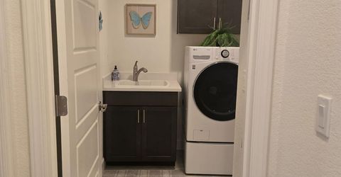 5907 Bonneville, Sacramento, CA 95835 Photo