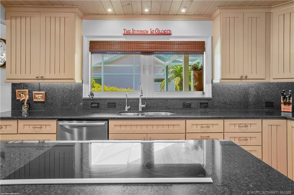 3302 NE Spinnaker Way, Jensen Beach, FL 34957 Photo