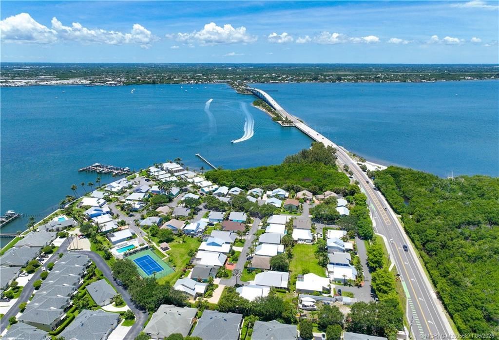 3302 NE Spinnaker Way, Jensen Beach, FL 34957 Photo