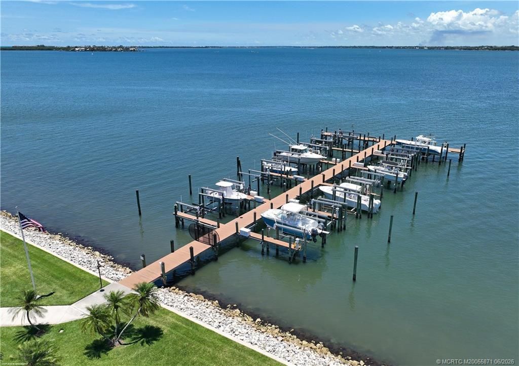 3302 NE Spinnaker Way, Jensen Beach, FL 34957 Photo