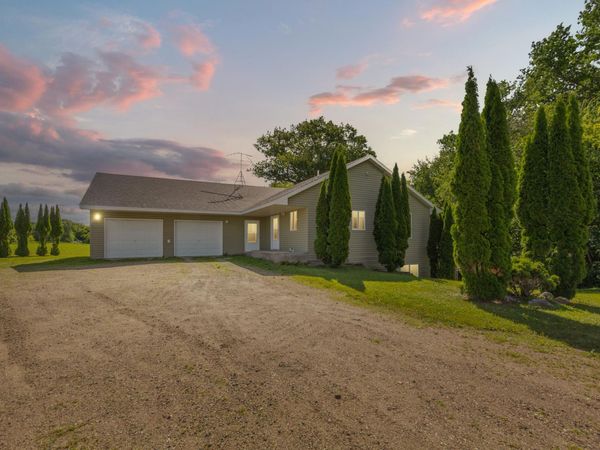 23493 Echo Avenue , Faribault, MN 55021